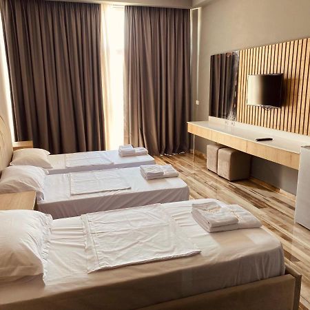 Montecarlo Lungomare Vlorë 외부 사진