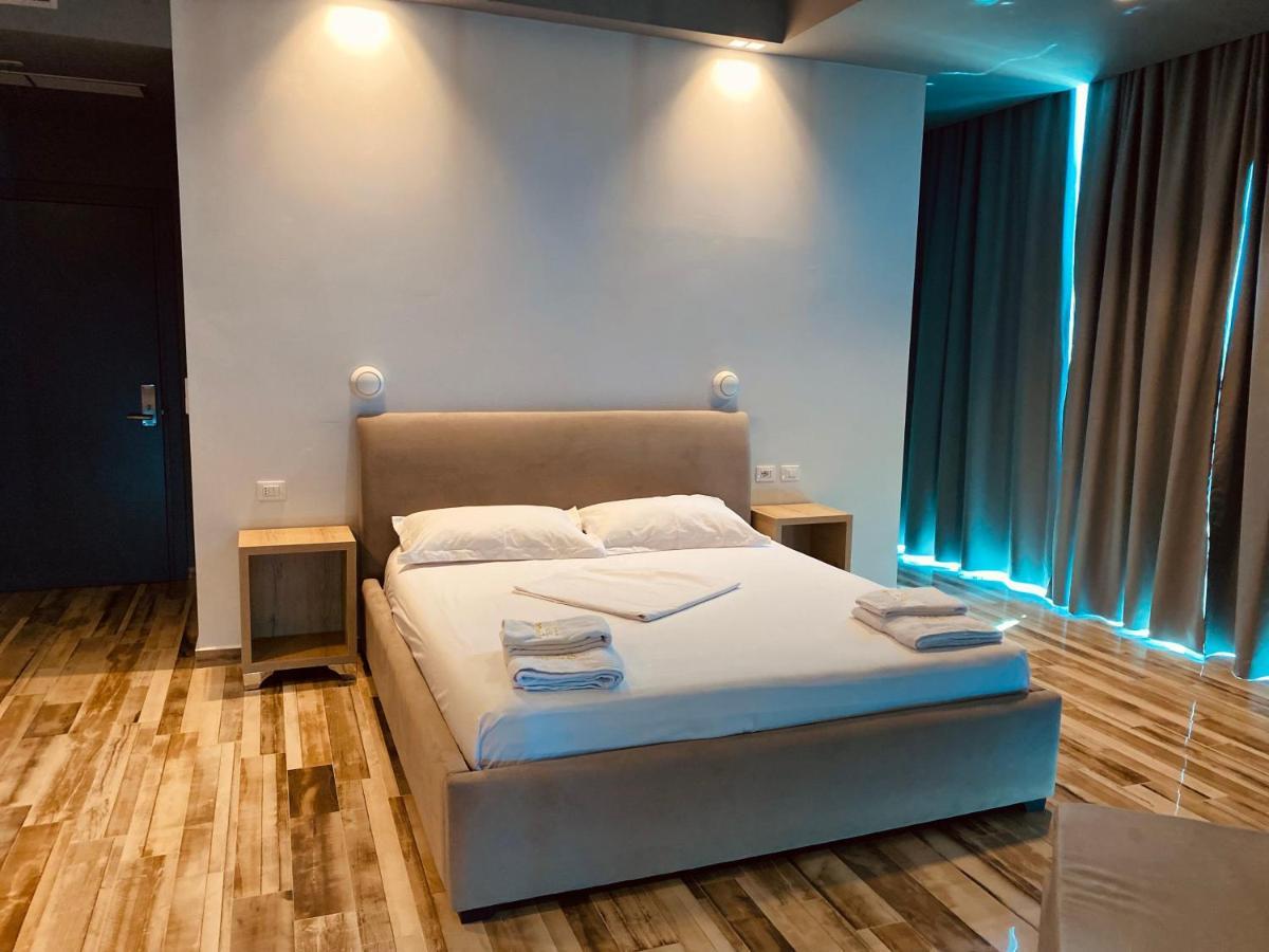 Montecarlo Lungomare Vlorë 외부 사진