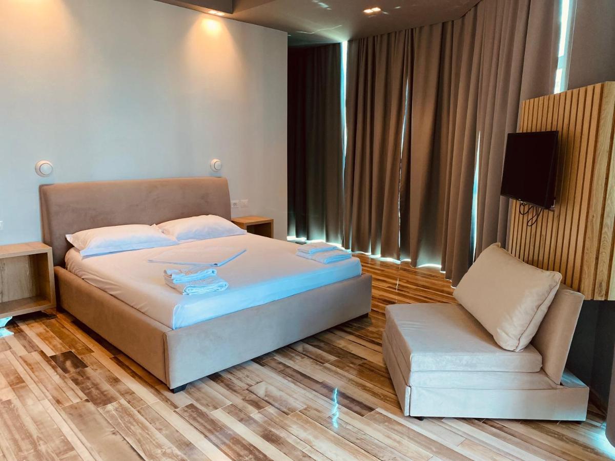 Montecarlo Lungomare Vlorë 외부 사진